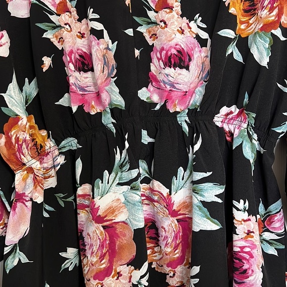 Shein Ladies Floral Dressy Blouse 0XL - Picture 6 of 7